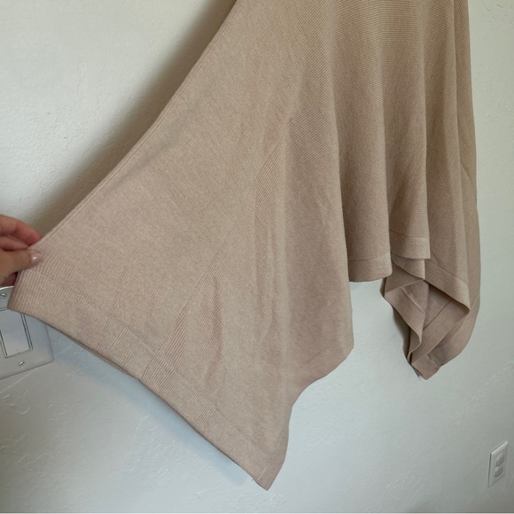 Lululemon Wool Be Cozy Poncho One Size Pink - Picture 2 of 6